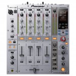 Pioneer DJM750 - DJ микшер
