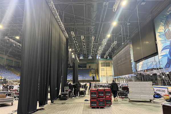 ������� ����� ��������� � ������ ������� ��������� � �. ������